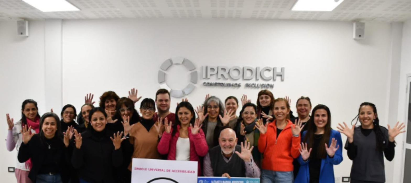 Odontólogos del Chaco capacitados en Lengua de Señas junto al equipo de IPRODICH